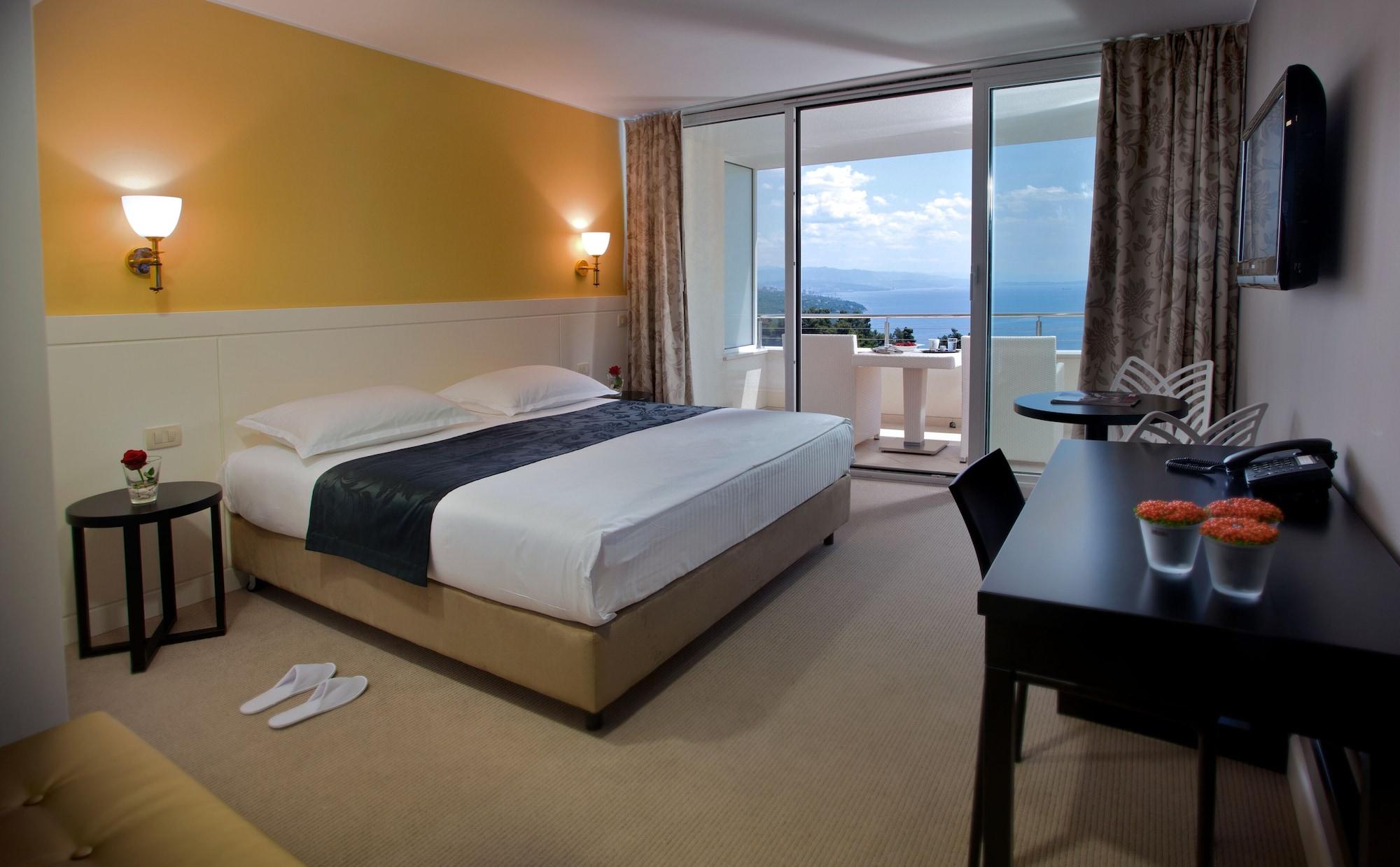 Hotel Laurus - Liburnia Opatija Zewnętrze zdjęcie